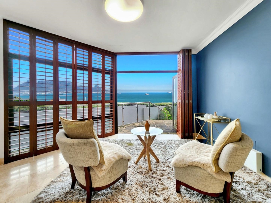 4 Bedroom Property for Sale in Bloubergstrand Western Cape